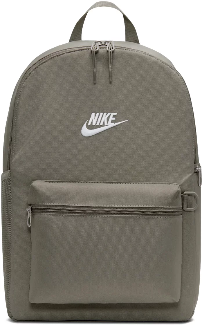 army green nike backpack Heritage 2.0 The back of the bag also has plenty of storage space! Jordan Nike AIR Jumpman Basketball