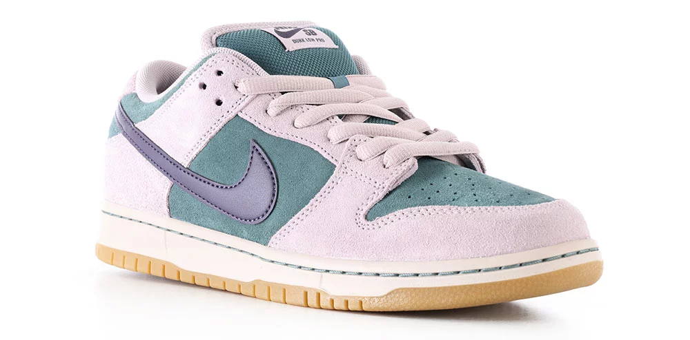 nike sb dunk low pro セラドン us8.5 Nike SB Dunk Low Pro SB Skate Shoes | Tactics