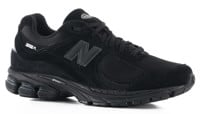 New Balance 2002R Shoes - black/black metallic
