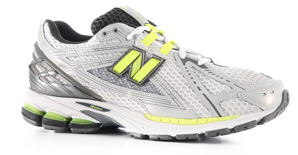 New Balance 1906R Shoes - light silver metallic/alkaline green