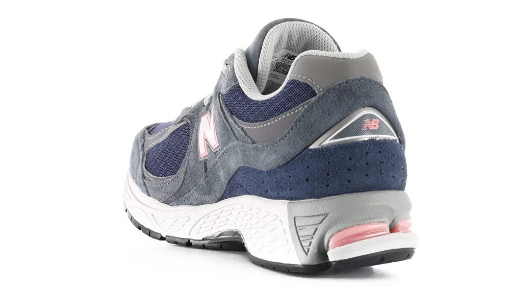 New Balance 2002R Shoes - graphite/double bubble | Tactics
