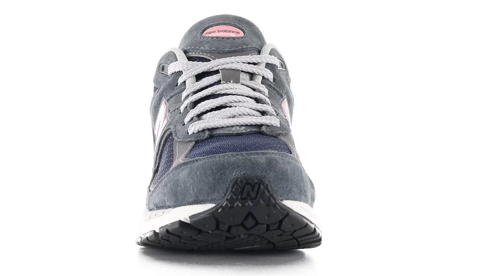 New Balance 2002R Shoes - graphite/double bubble | Tactics