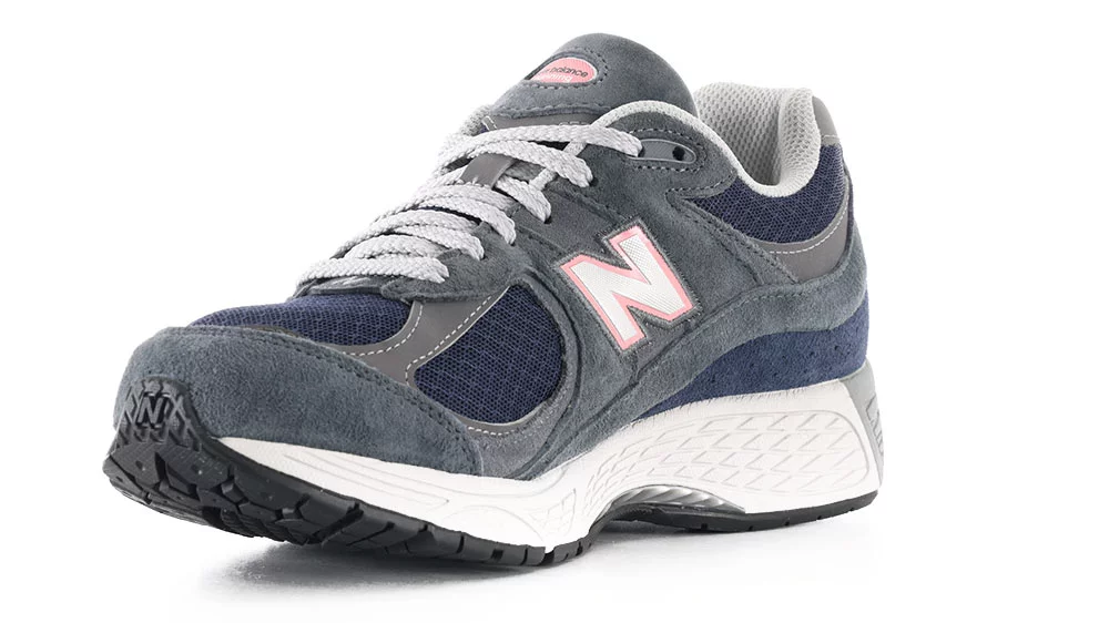 New Balance 2002R Shoes - graphite/double bubble | Tactics