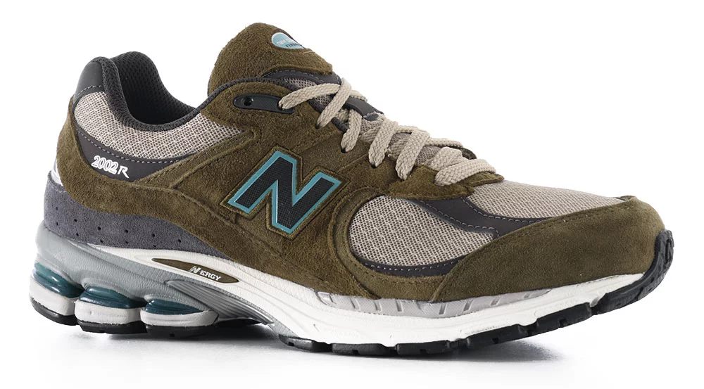 New Balance 2002R Shoes | Tactics