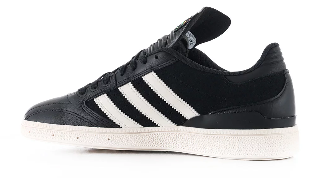 adidas gazelle silver green womens adidas Predator Freestyle Indoor, White/White/Gold / 9 main image 0