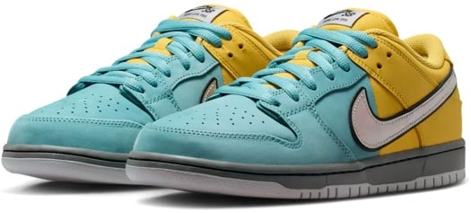 Nike SB Dunk Low Pro SB Skate Shoes - lightening/wolf grey-denim