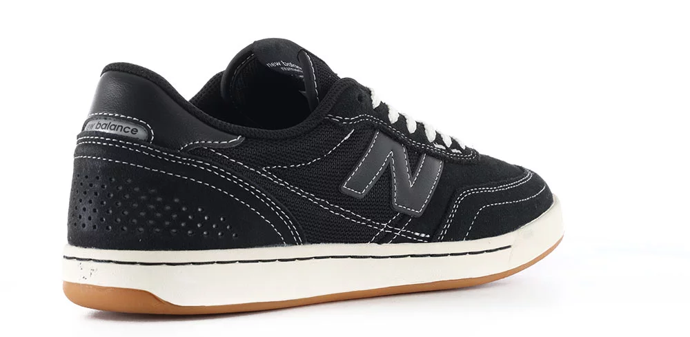 New Balance Numeric 440 V2 Skate Shoes - black/sea salt | Tactics