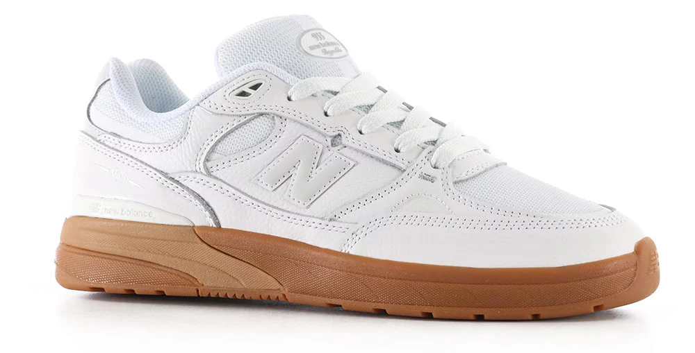 New Balance Numeric 933 Andrew Reynolds (WIDE) Skate Shoes - white